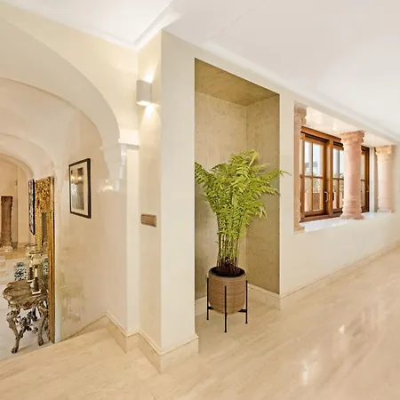 About Ronda Villa Marbella