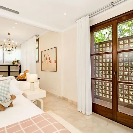 About Ronda Villa Marbella