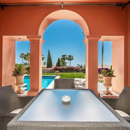About Ronda Villa Marbella